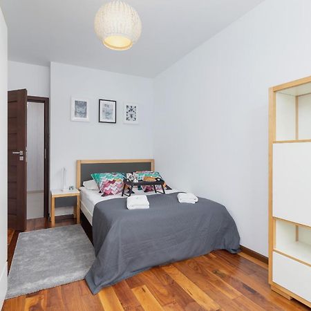 Krakow Blonia Apartment With Balcony By Noclegi Renters Ngoại thất bức ảnh