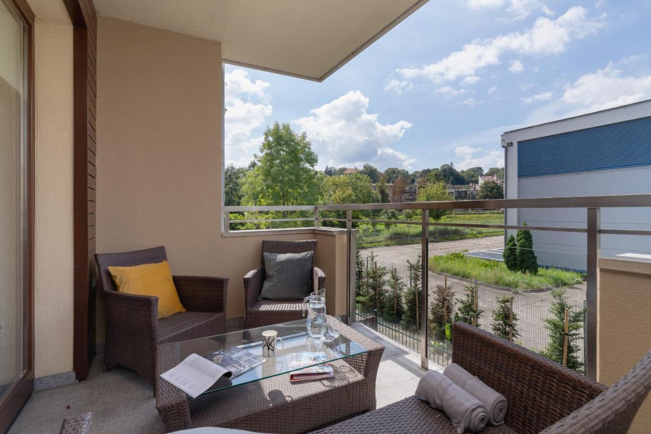 Krakow Blonia Apartment With Balcony By Noclegi Renters Ngoại thất bức ảnh